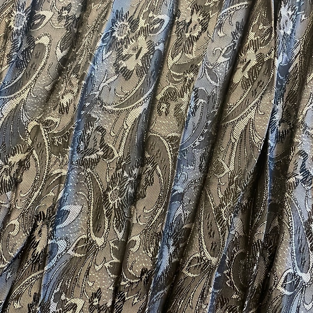Scarf - Picture 2 of 3